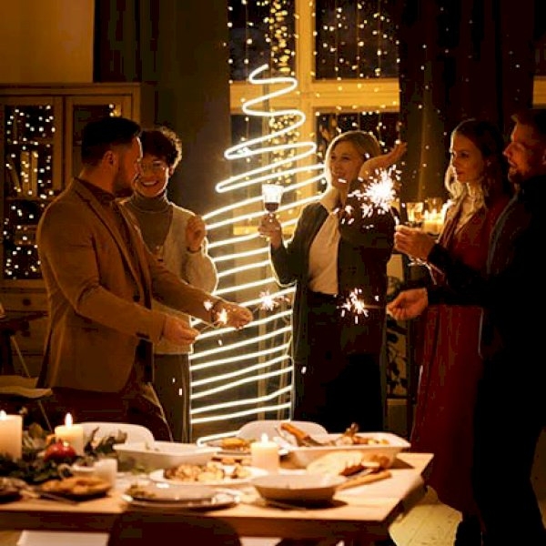 How to host an unforgettable christmas party